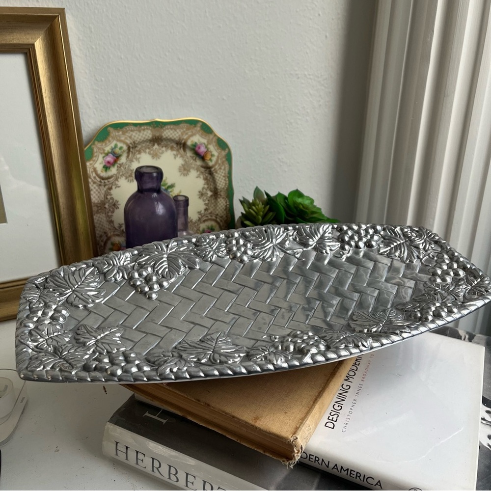 Lenox Grape Basket Weave Tray